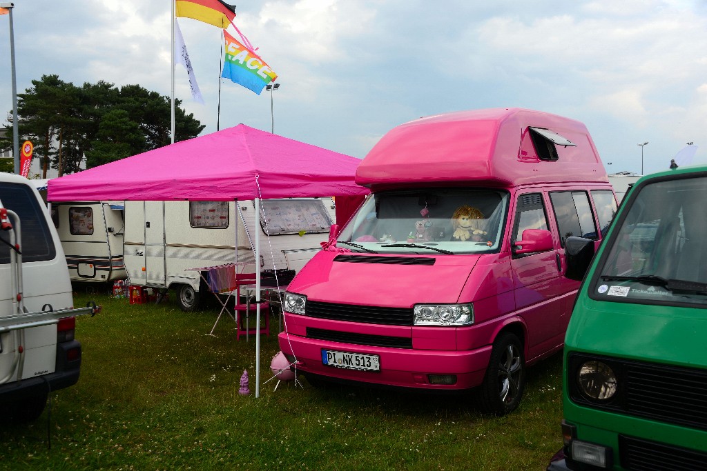 ../Images/VW Bus Festival Berlin 2014 005.jpg